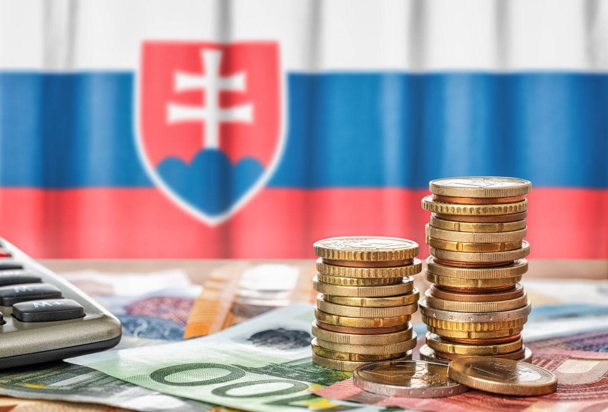 15 rokov eura slovensku prevazuju jeho mikroekonomicke vyhody nad makroekonomickymi rizikami | WebJET CMS